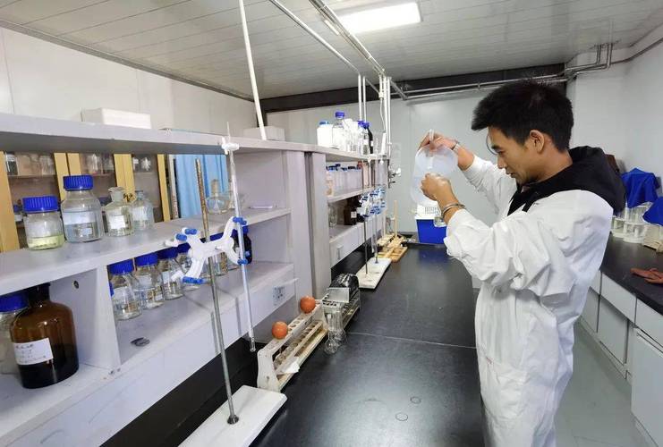 智慧工厂里，一剂兽药是这样“炼成”的